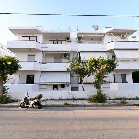 Sindy'S House Apartment Ampavris Exterior photo